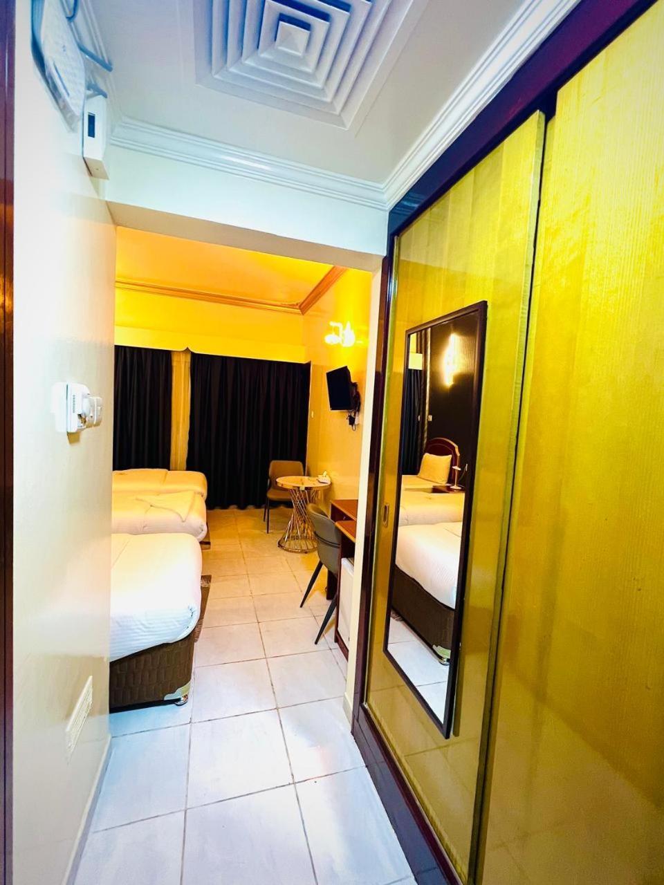 Galaxy Star Hotel Dubaj Kültér fotó